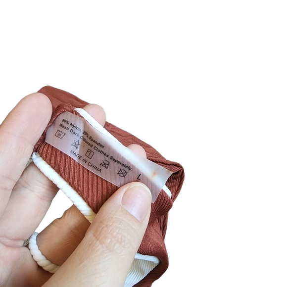 SHEIN Ultra High Cut Color Block Bikini Bottoms - Picture 4 of 4